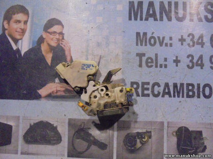 Cerradura del portón trasero Nissan Terrano Ford Maverick T2 II 8055301U61