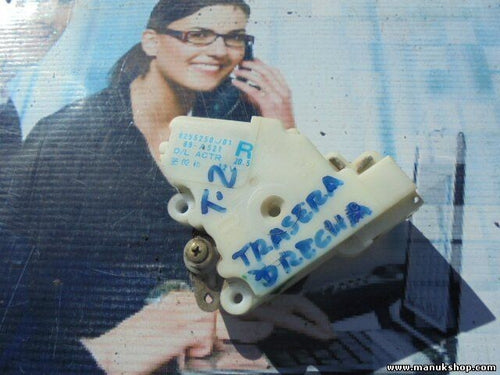 Cerradura cierre centralizado Puerta trasera derecha Nissan 8255250J01