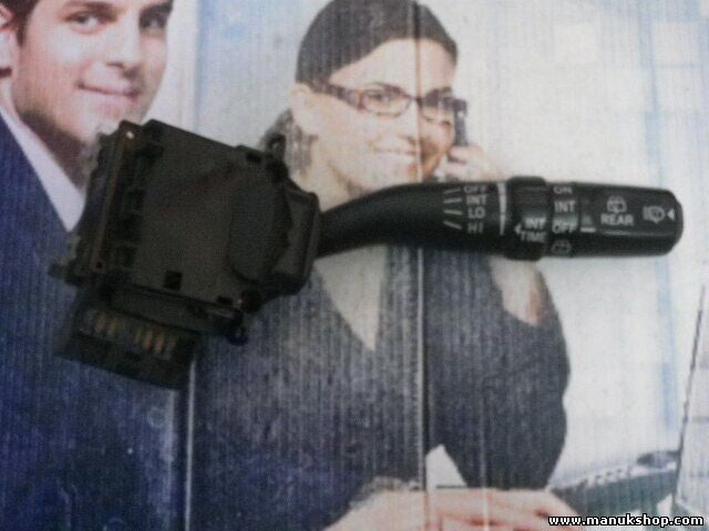 Mando limpia Toyota Land Cruiser 843106A800 84310-6A800 84310 6A800 17A164