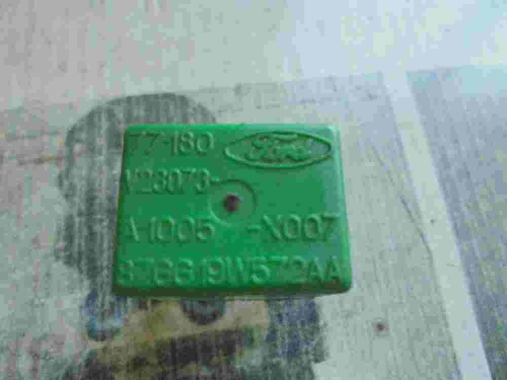 Relé Ford Scorpio 87GG19W572AA V23073-A1005-X007