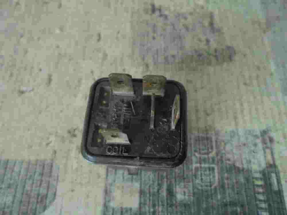 Relè Nissan NILES 25230C9905 12V o 11