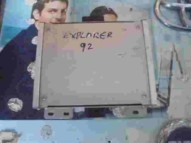 Ford Explorer F27F18T806AA F27F-18T806-AA amplificatore