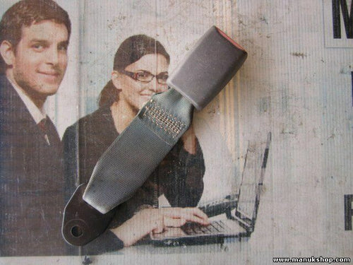 Cierre cinturon de seguridad trasero izquierdo Kia Sportage DBIA95C DBI A95C