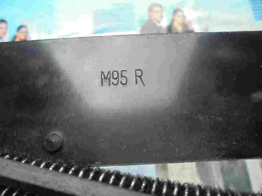 techo solar salazón izquierda  Mitsubishi Pajero Montero M95R V40 1991-2004 