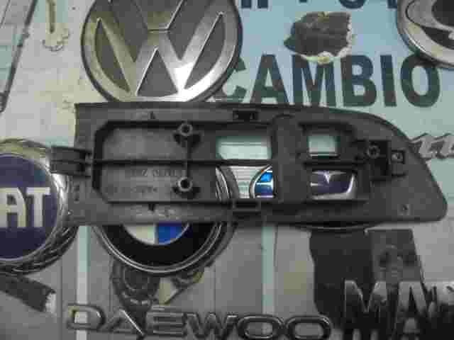 Tapa del interruptor de ventana Nissan Terrano Ford 809612X801 80961-2X801