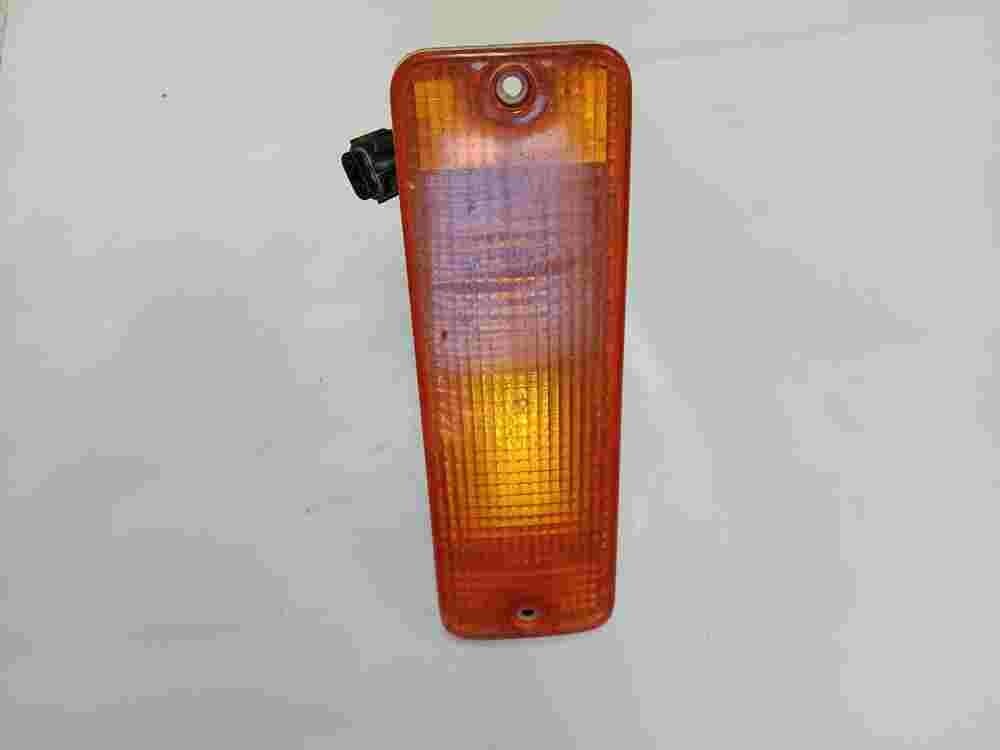 Lampeggiante anteriore destro SsangYong Musso Family P21W EC.12V21W 8330205300X