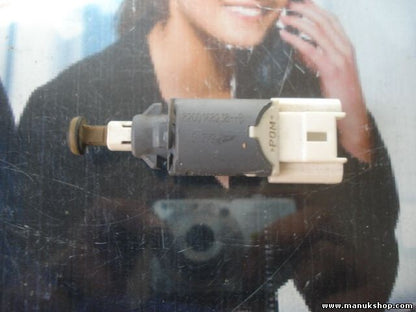 Interruptor de la luz de freno Renault Megane 2 II 8200168238-B 8200168238B