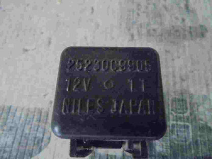 Relè Nissan NILES 25230C9905 12V o 11