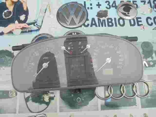 Cuadro de instrumentos Renault Laguna II 8200218863B 8200218863 B 501018550077
