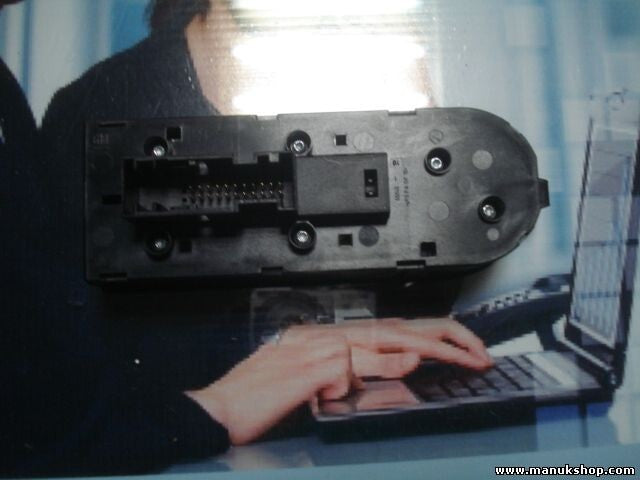 mando botonera elevalunas Opel Zafira B Astra H 13209203 GM13209203 03459216