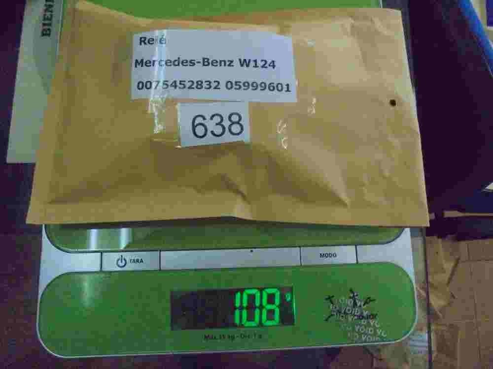 Relé Mercedes-Benz W124 0075452832 007 545 28 32 R02 LL0003 05999601 05 999601