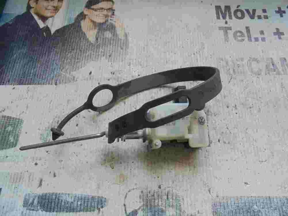 Cerradura depuerta de combustible  Porsche Cayenne 7L5810773 1M0989781