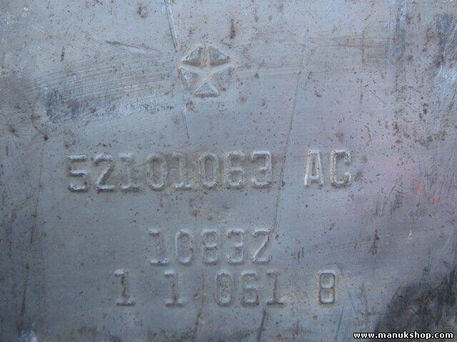 Escape Jeep Cherokee XJ 2.5 4x4 2464 ccm, 87 KW, 118 PS 52101063AG 52101063AC