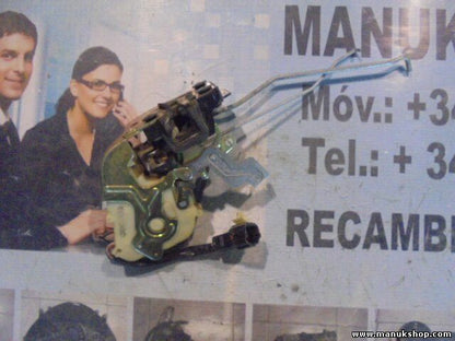  Cerradura puerta delantera izquierda Kia Sorento A045777 813103E010 81310-3E010