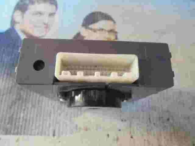 Control de estacionamiento electrónico Mazda 3 BBP367UU0 BBP3-67UU0 ADC500400G