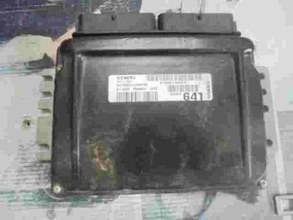 Centralita  Volvo S40 V40 P30614641 SIEMENS S108212003F S108212003 F C00641
