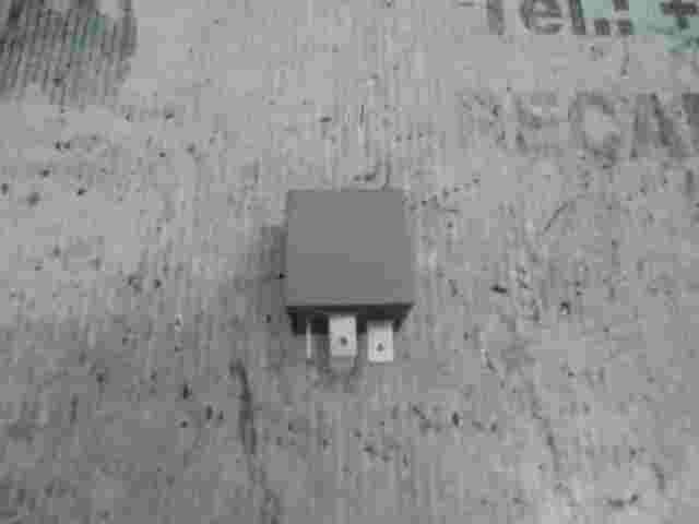 Relé Fiat Lancia Alfa Romeo 146 60630605 684.10 A 727