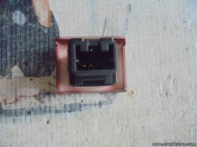 Interruptor de emergencia Nissan Cabstar NILES 06019