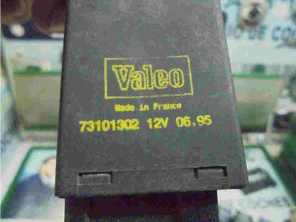 Relé del limpiaparabrisas Citroen Peugeot VALEO 73101302 12V