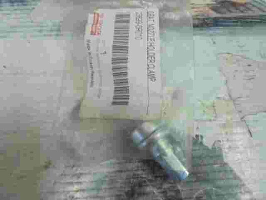 Seat Nozzle Holder Clamp  Toyota Avensis Auris RAV4 238990R010 23899-0R010