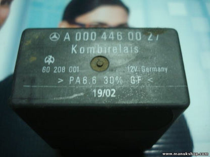 Combinado relé luneta trasera limpiaparabrisas trasero Mercedes-Benz A0004460027