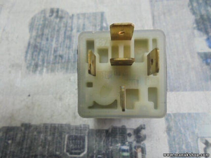 Relé MAN L2000 1995 Volvo FL6/FH/FM/B1 BOSCH 0332209216 0 332 209 216