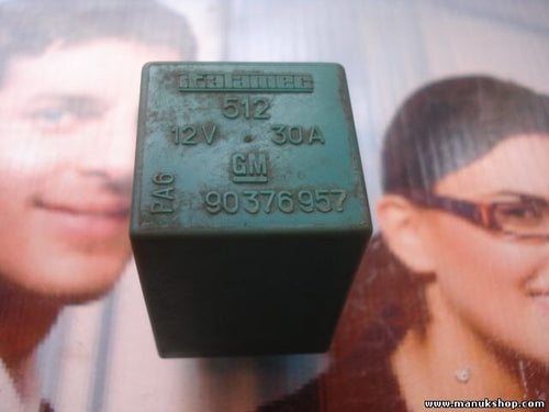 Relé Opel Corsa Astra Omega 90376957 12V 30A 512 GM