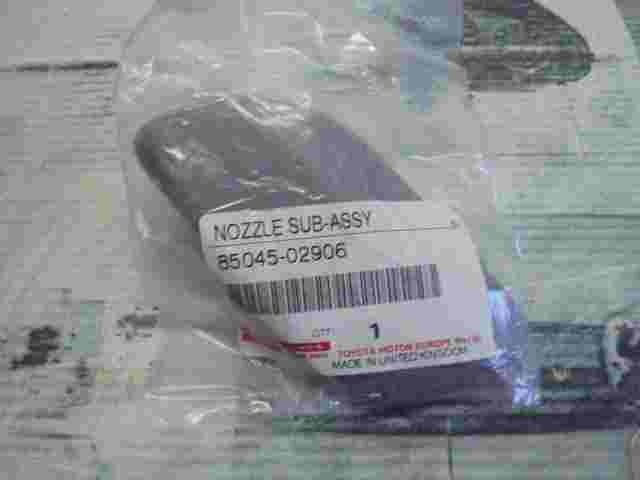 Nozzle Sub-Assy Lamp Washer Headlight LH  Toyota AurisE15 8504502906 85045-02906
