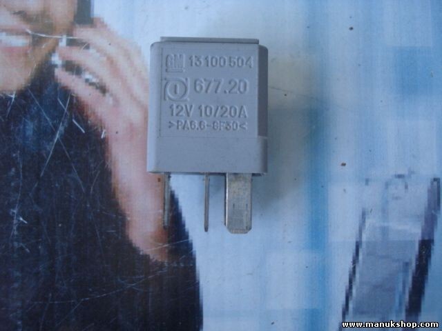 Relé Opel Corsa Astra Zafira Meriva Vectra GM 13100504 67720