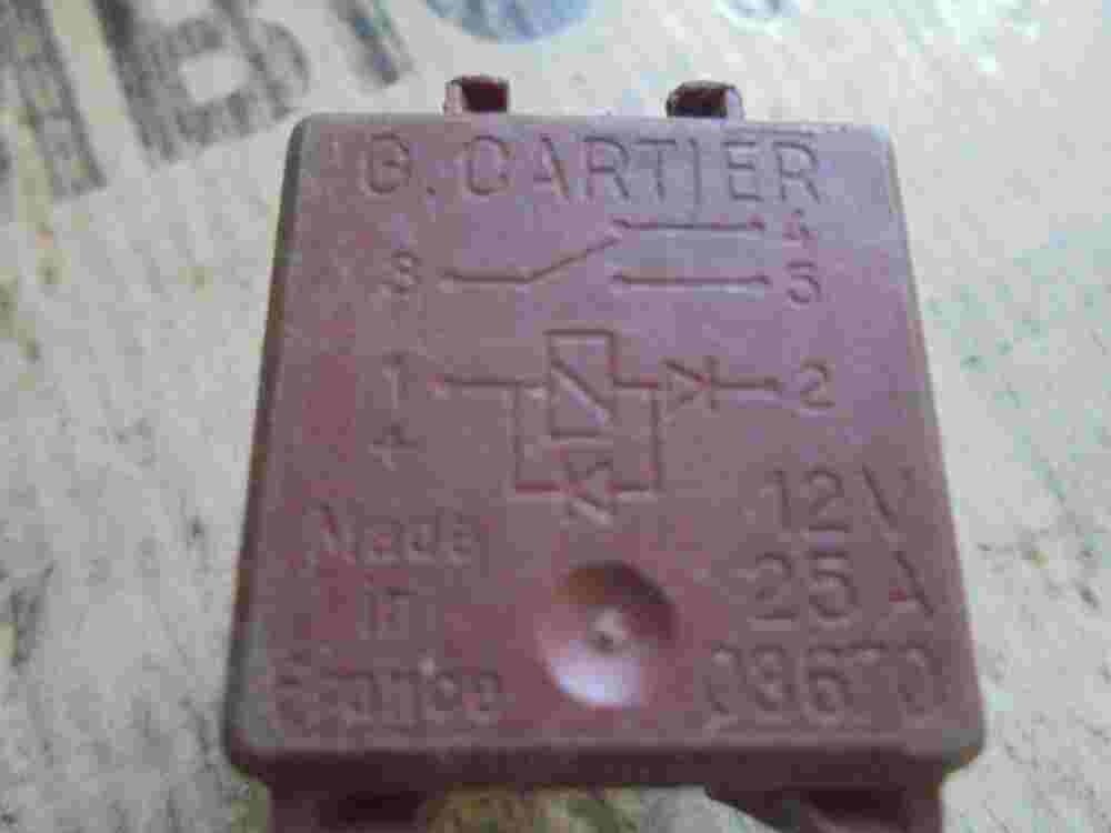 Relé  Peugeot G.CARTIER 12V 25A08670 25A 08670