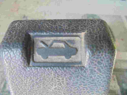 Cierre del capó Mitsubishi Pajero MR402443 MR444926 MR444942 MR512953