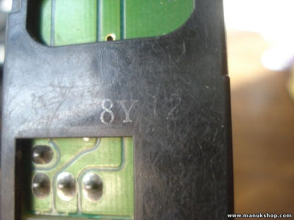 Interruptor del limpiaparabrisas trasero Nissan Sunny N13 8Y12