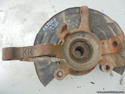 Mangueta buje delantero izquierdo Mitsubishi 1997 ccm, 81 KW, 110 P