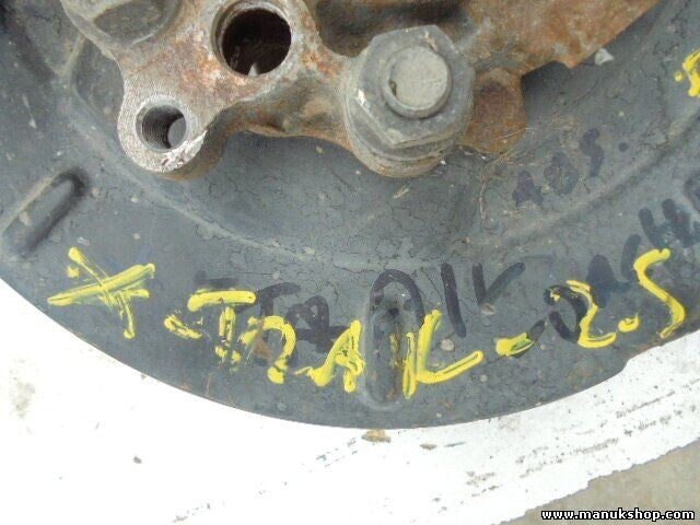 Mangueta buje delantera derecha Nissan 2184 ccm, 100 KW, 136 PS