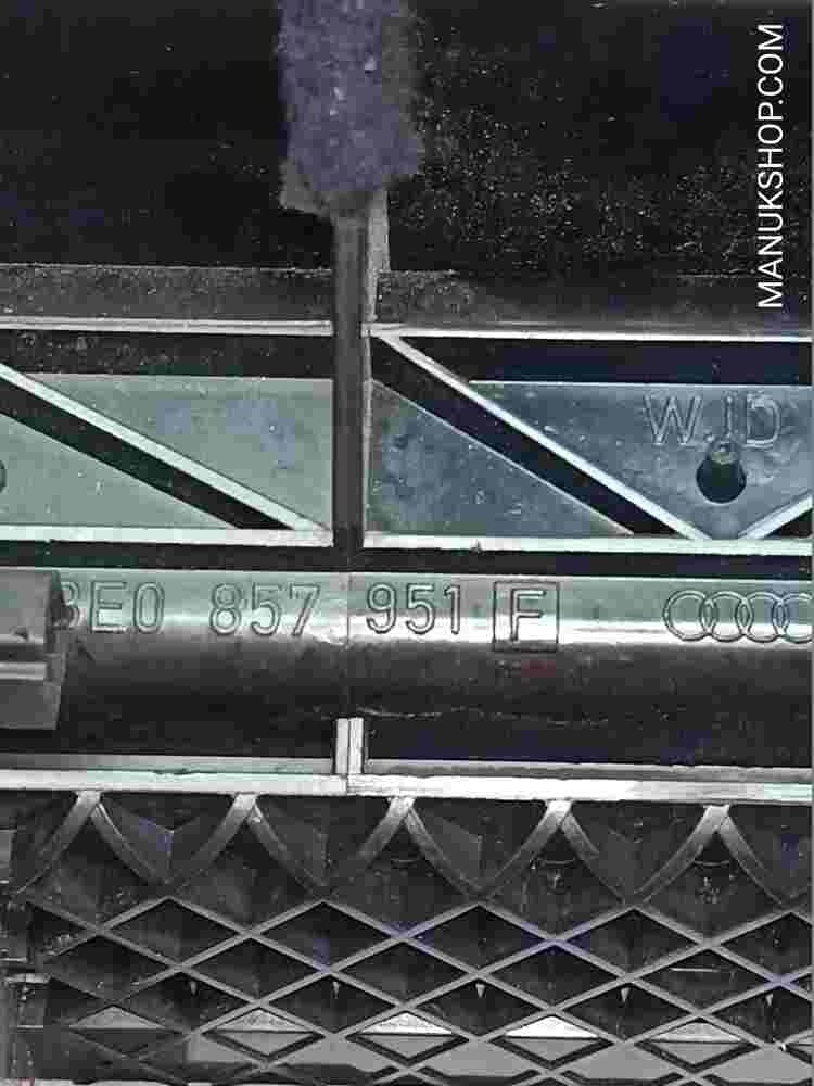 Cenicero Audi A4 8E B6 B7 8E0857951F 8E0 857 951 F