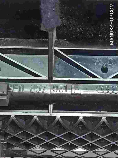 Cenicero Audi A4 8E B6 B7 8E0857951F 8E0 857 951 F