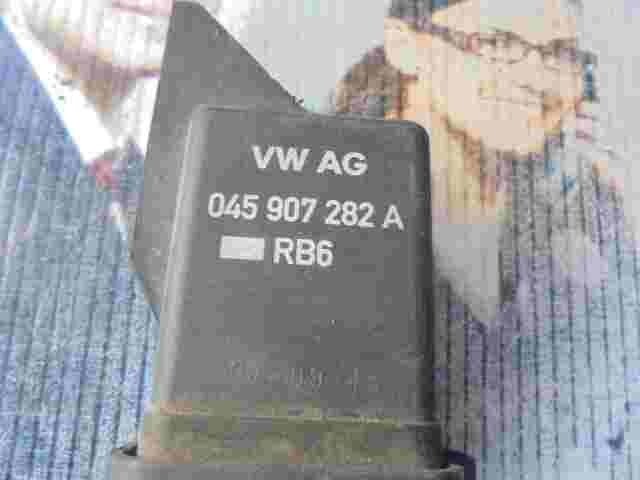 Spina bagliore relè VW Polo Seat Skoda Audi 045907282A BOSCH 0281003042