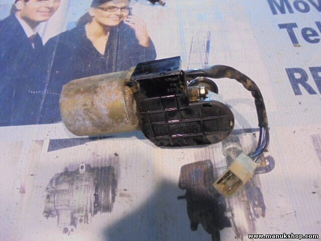 Motor del limpiaparabrisas delantero Nissan GR I Y60 Doga Barcelona V12 65021