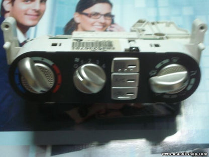 Control de la calefacción clima Nissan Almera Tino EF61136701 EF611 36701