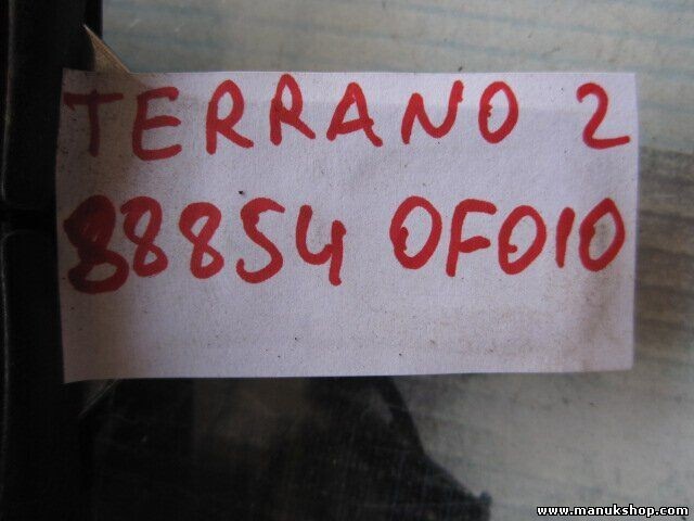 Cinturón de seguridad trasero central Nissan Terrano Ford Maverick II 888540F010