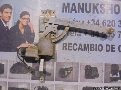 Mecanismo de elevalunas trasero izquierdo Land Rover 680237043 0130821024