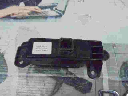 Botón aparcamiento frenos Kia Niro 93600G5110 93600-G5110 4C72X11000 4C72X1-1000