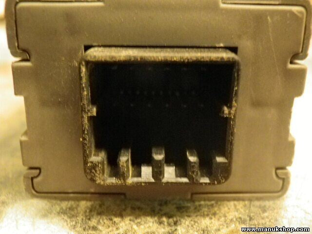 Mitsubishi Pajero MN117823 relè