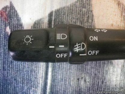 Mando de luces. intermitentes Toyota Land Cruiser J-90 (J9) 843106A800 17A089 D