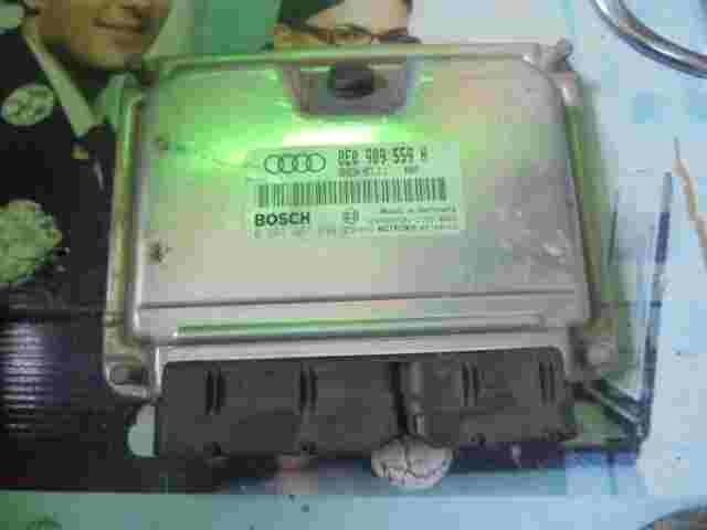 Centralina Audi A4 A6 8E0909559H 8EO909559H BENZINA ME7.1.1 1039S00521 026120...