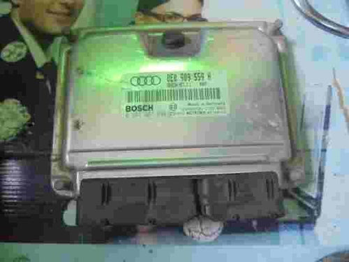 Centralina Audi A4 A6 8E0909559H 8EO909559H BENZINA ME7.1.1 1039S00521 026120...