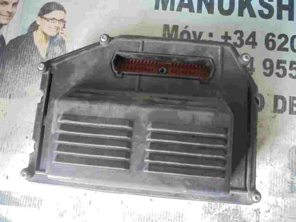 Módulo de control del tren motriz Jeep Cherokee XJ 2.5 Mopar R6029110 CX661793 