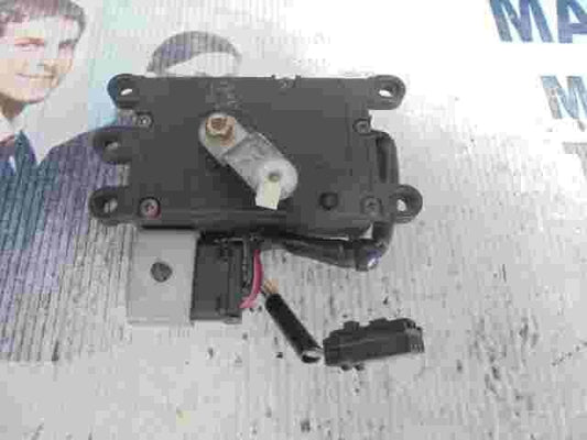 Riscaldamento attuatore Mitsubishi Pajero DENSO 0637003010 063700-3010 12V 8L