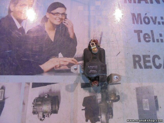 Cerradura puerta trasera izquierda Mitsubishi Montero Pajero MB669753 1528005970