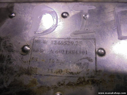 Enfriador de aceite Mercedes 124652925 1246529.25 A0021884301 A 002 188 4301